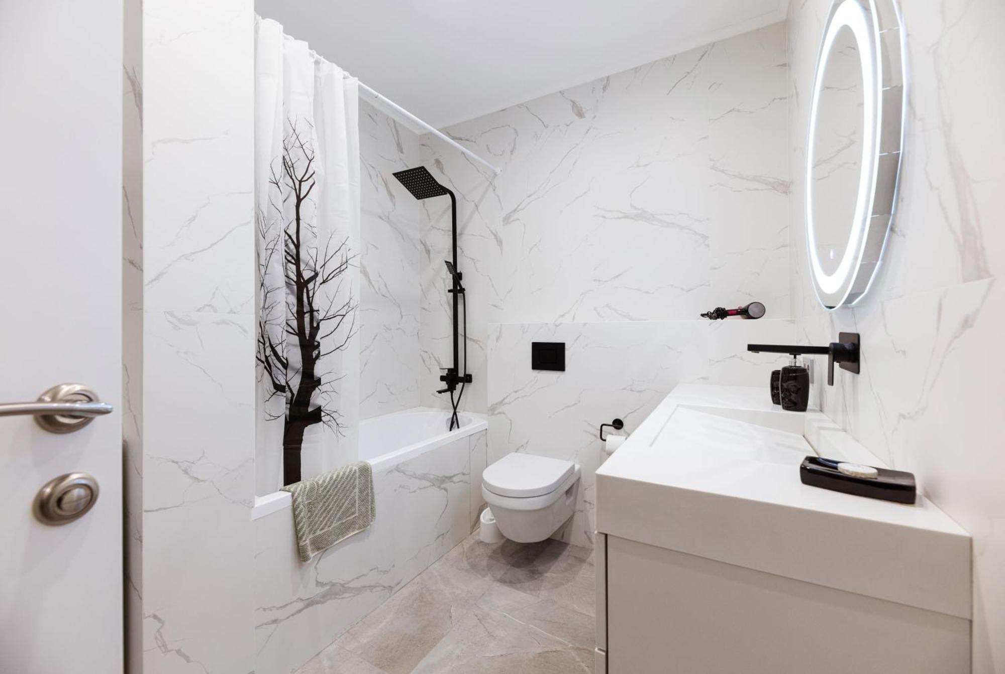 Квартири Люкс Метро Чернігівська Appartement Kiev Buitenkant foto